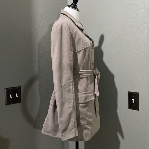 Jack by BB Dakota Neutral Soft Fuzzy Jacket Button and Tie Waist - Picture 4 of 11